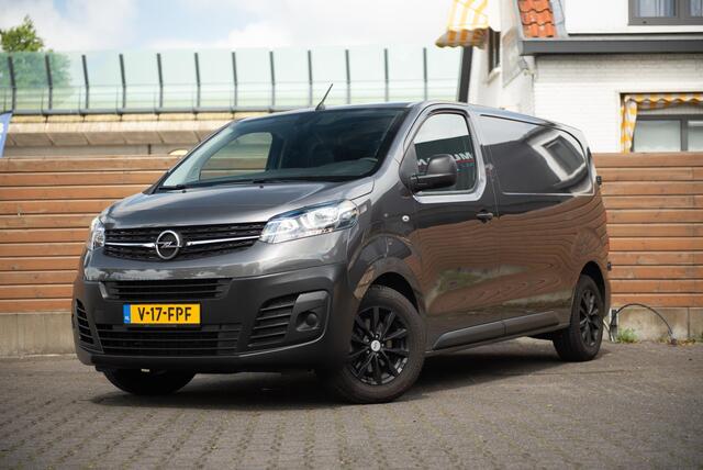 Opel VIVARO Vivaro-e L2 50 kWh L2H1 | Winterset | Cruise control | Parkeer sensoren |