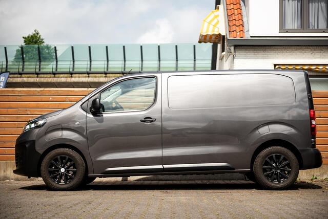 Opel VIVARO Vivaro-e L2 50 kWh L2H1 | Winterset | Cruise control | Parkeer sensoren |