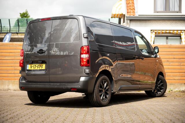 Opel VIVARO Vivaro-e L2 50 kWh L2H1 | Winterset | Cruise control | Parkeer sensoren |