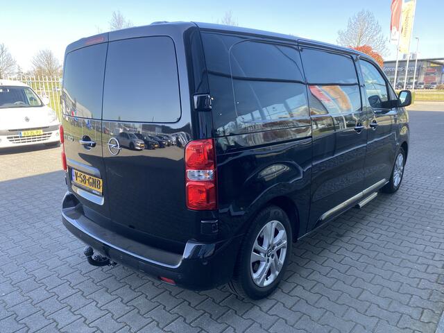 Opel VIVARO Rolstoelbus / Scootmobielbus 2.0 BlueHDi 180 S&S L1 Automaat (Zo goed als nieuwe Vivaro met volautomatische kofferbaklift!)