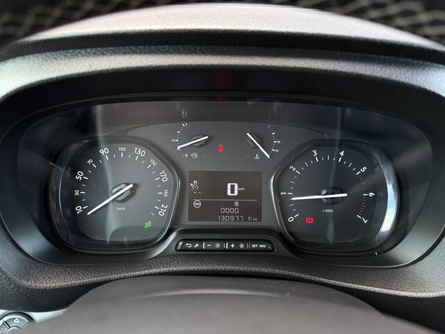 Opel VIVARO 2.0 CDTI L3H1 Innovation 150PK ?Bi-Xenon ?Navigatie ?Camera ?Climate ?Cruise ?Stoelverwarming ?BLIS ?Head-Up ?Parkeersensoren ?Lichtmetaal ?Trekhaak