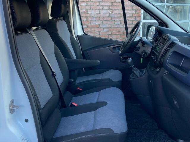 Opel VIVARO L2H1, trekhaak, imperiaal