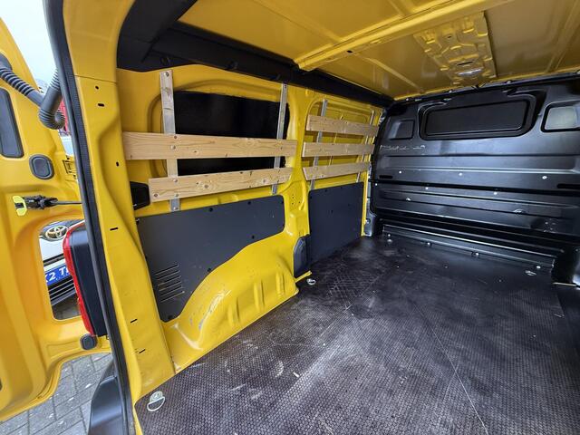 Opel VIVARO 1.5 CDTI L2H1 Edition CARPLAY PDC voor en ACHTER EXTRA SLOTENSET
