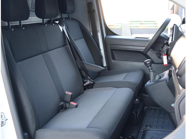 Opel VIVARO 2.0 Diesel 145PK L2 | 3 Zits | Camera | AppleCarPlay/AndroidAuto | CruiseControl | Airco | Trekhaak | Parkeersensoren Achter |
