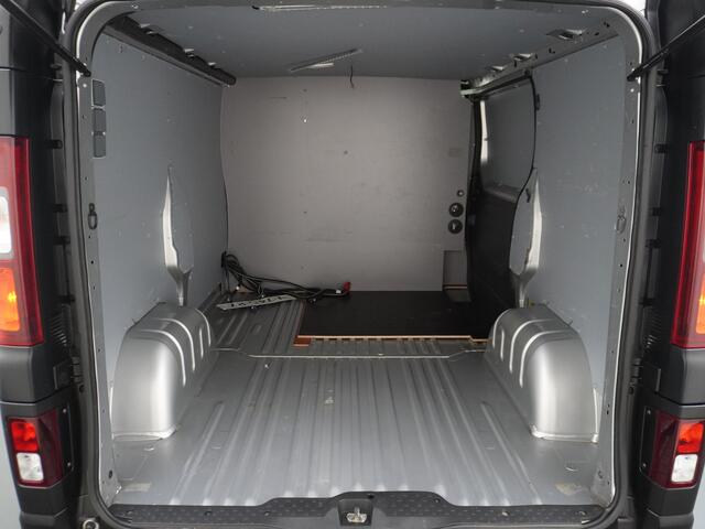 Opel VIVARO D126pk Trekh. Navi Pdc Camera Airco CruiseControl SchuifdeurRechts Bluetooth Regensensor 1.6CDTI L1H1 Elek.Ramen/Spiegels Aut.Verliching Armsteun Dab Mistlampen Abs Usb-aansluiting Sport EcoFlex 2.000kg trekvermogen EURO 6