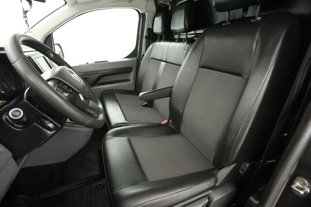 Opel VIVARO 2.0 CDTI 150PK L2H1 | Airco | 360° CAM | Carplay | Cruise | Trekhaak | 3 Persoons | PDC | Sidebars