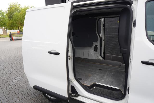 Opel VIVARO 2.0 CDTI 122PK Automaat 2x Schuifdeur EURO 6 - Airco - Navi - Cruise - ¤ 13.950,- Excl.