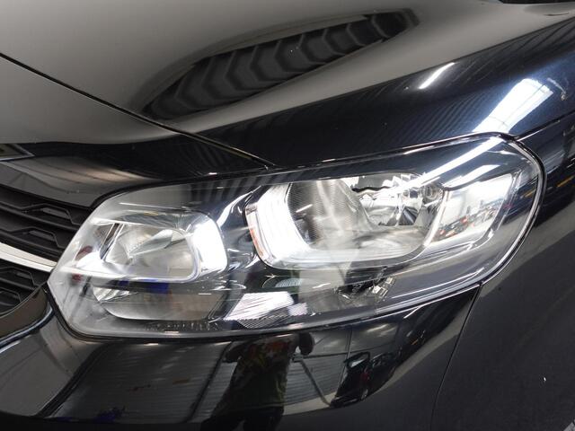 Opel VIVARO 102pk L3H1 Edition Dubbele Cabine 6persoons Navigatie Trekhaak Airco Cruise control