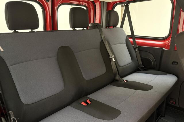 Opel VIVARO Combi 1.6 CDTI L1H1 BiTurbo ecoFLEX 9 Persoons | Navigatie | Airco | Bluetooth | Cruise control | Weinig kilometers | Armsteunen | Parkeersensoren