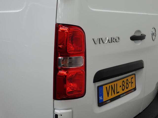 Opel VIVARO 1.5 CDTI L3H1 Edition Navigatie Cruise control Camera Airco Trekhaak 3Zits
