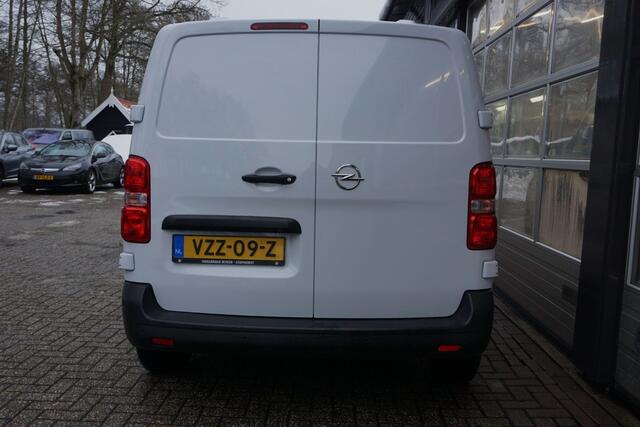 Opel VIVARO Electric L2 50 kWh Camera/Navi/PDC!