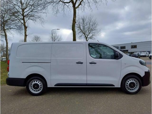 Opel VIVARO Electric L3 75 kWh 136pk | 8 jaar garantie | 0% financial lease | Houten afwerking laadruimte | NAVI | Multimedia | Apple Carplay | Android Auto | Achteruitrijcamera | Parkeersensoren voor en achter | Dode hoek detectie | Digitale cockpit | Stuurwielbedie