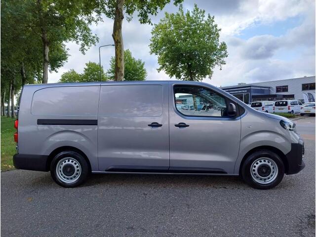 Opel VIVARO Electric L3 75 kWh 136pk | 8 jaar garantie | 0% financial lease | Multimedia | Apple Carplay | Android Auto | Achteruitrijcamera | Parkeersensoren achter | Ditale cockpit | Stuurwielbediening | Bestuurdersstoel comfort | Bank voorpassagiers | Tussenwand c