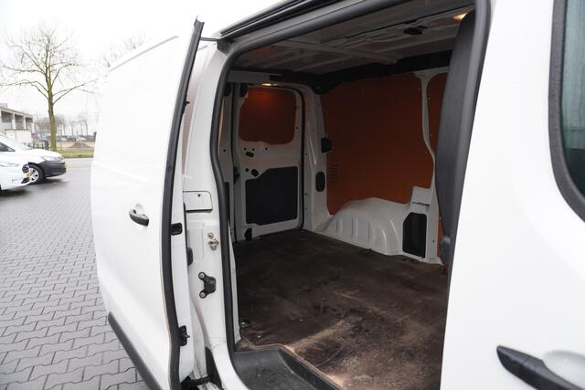 Opel VIVARO 2.0 CDTI 122PK L2 Automaat EURO 6 - Airco - Navi - Cruise - ¤ 12.950,- Excl.