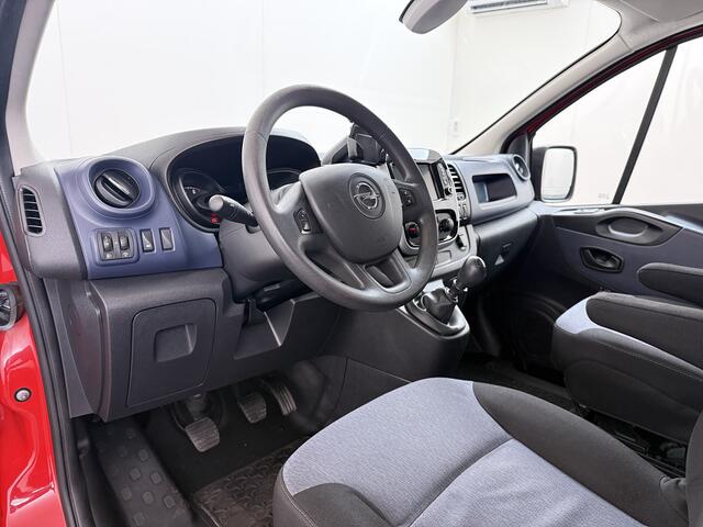 Opel VIVARO D126PK Dubbele Cabine 5-Persoons L2H1 Trekhaak Camera Navi Airco Cruise Control Pdc Sport EcoFlex 1.6CDTI Euro 6 Betonplex Vloer Wandbetimmering Schuifdeur Regen-Lichtsensor 1e Eigenaar Origineel Nederlandse Auto Dealeronderhouden 2.000kg trekvermogen