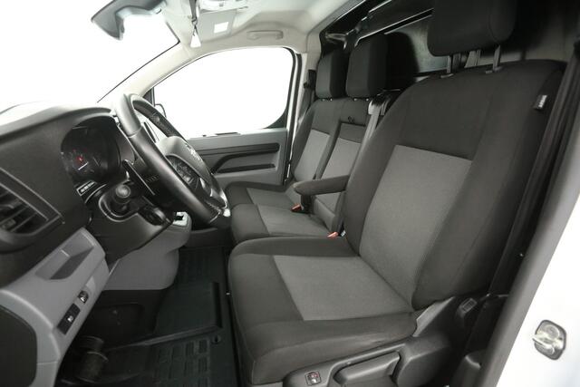 Opel VIVARO 2.0 CDTI 145PK L3H1 | Aut. | Airco | Camera | Cruise | Carplay | Trekhaak | 3 Zits | Parkeersens.