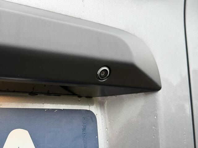 Opel VIVARO 2.0 Diesel Automaat 180pk L2 | Navigatie | Achteruitrijcamera | Keyless Entry | 3-zits | Lichtmetalen velgen | Climate Control | Parkeersensoren