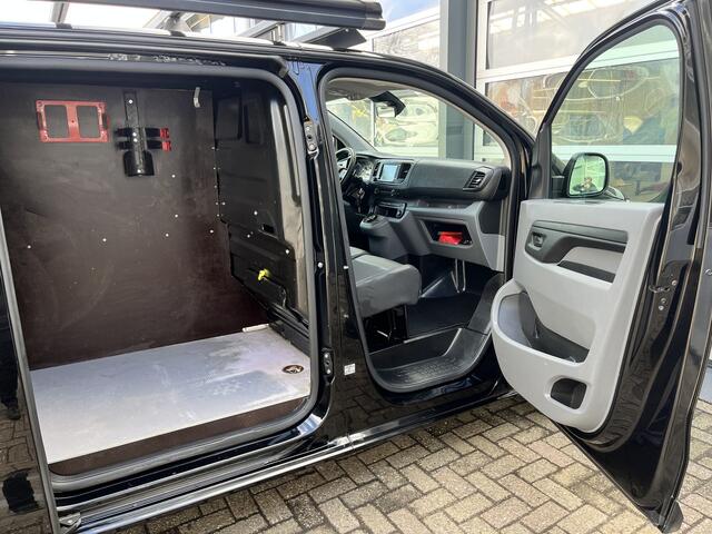 Opel VIVARO 2.0 CDTI L2H1 Dubbele schuifdeur Parkeerhulp voor en achter Achteruitrijcamera Airco Cruise control Kastinrichting Imperiaal Apple Carplay Bluetooth telefoon voorbereiding 3-Persoons Euro 6
