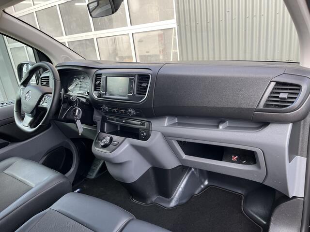 Opel VIVARO 2.0 CDTI L2H1 Dubbele schuifdeur Parkeerhulp voor en achter Achteruitrijcamera Airco Cruise control Kastinrichting Imperiaal Apple Carplay Bluetooth telefoon voorbereiding 3-Persoons Euro 6