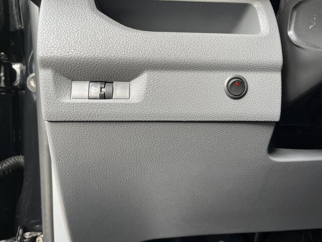 Opel VIVARO 2.0 CDTI L2H1 Dubbele schuifdeur Parkeerhulp voor en achter Achteruitrijcamera Airco Cruise control Kastinrichting Imperiaal Apple Carplay Bluetooth telefoon voorbereiding 3-Persoons Euro 6