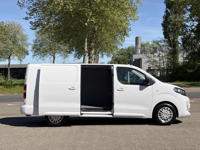 Opel VIVARO L3 2.0 BlueHDi 145pk EAT8 AUTOMAAT | BPM vrij | Houten afwerking laadruimte | Trekhaak | Doorlaadluik in tussenschot | Apple Carplay | Android Auto | Achteruitrijcamera | Parkeersensoren achter | Exterieur Pakket | Lederen stuurwiel verwarmd | Stoelverwar