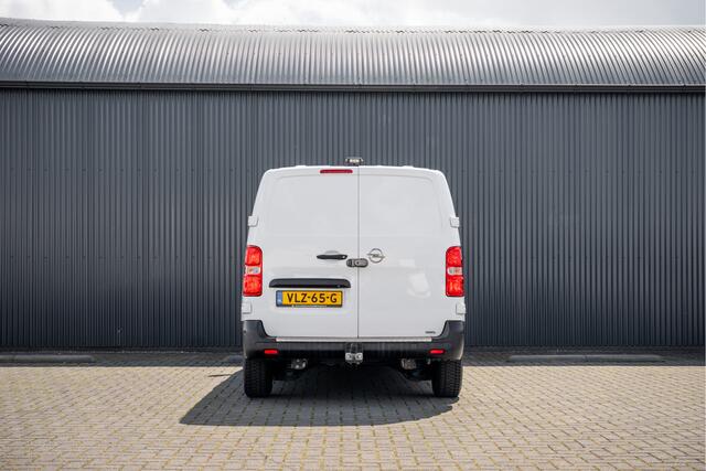 Opel VIVARO 2.0 L2H1 125PK | Bedrijfswageninrichting | Cruise | Carplay | Camera | Airco | PDC | Trekhaak