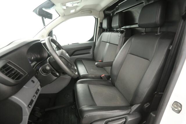 Opel VIVARO CDTI L2H1 | Airco | Cruise | 3 Zits | Trekhaak | Parkeersens. | Kasten