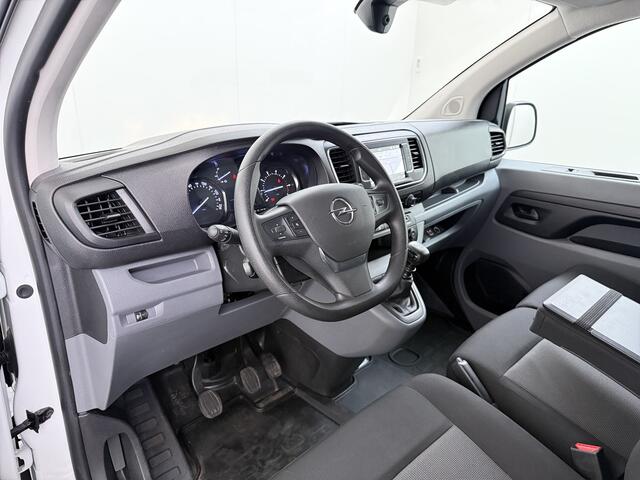 Opel VIVARO 2.0CDTI L2H1 3-Persoons Trekhaak Euro 6 Navi Apple Carplay Android Auto Airco Cruise Control Pdc Edition Regen-Lichtsensor Betonplex Vloer Wandbetimmering Schuifdeur 2.500KG Trekgewicht Origineel Nederlandse Bus