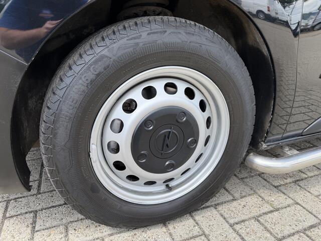 Opel VIVARO 1.5 CDTI L2H1 Selection / vaste prijs rijklaar ¤ 18.950 ex btw / lease vanaf ¤ 319 / dubbele schuifdeur / trekhaak / parkeersensoren voor + achter / airco / cruise / euro 6
