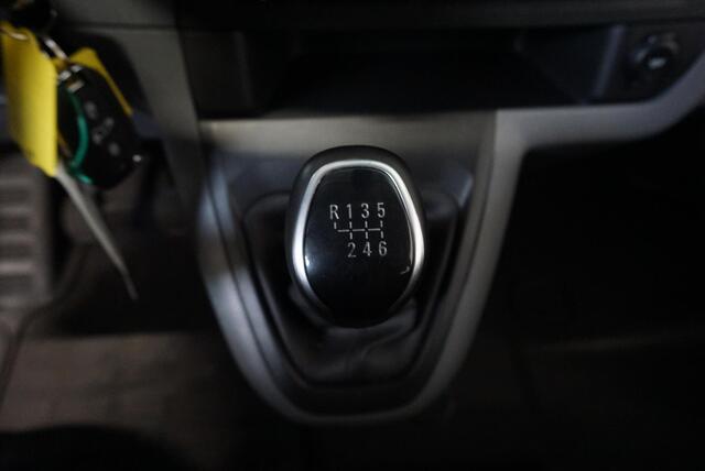 Opel VIVARO 1.5 CDTI L3H1 Edition Dubbele Cabine Airco Navigatie Bluetooth Parkeersensoren Camera Trekhaak