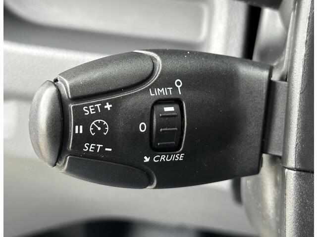 Opel VIVARO 2.0 CDTI L2H1 Edition Trekhaak|navi|cruise Citroén Jumpy/Peugeot Expert