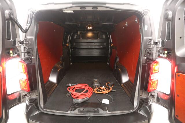 Opel VIVARO Vivaro-e Toyota PROACE Electric Worker75 kWh Long Range L3H1 | Snelladen | SOH 95% | Airco | Cruise | Carplay | 3 Zits | Trekhaak | 2xSchuifdeur