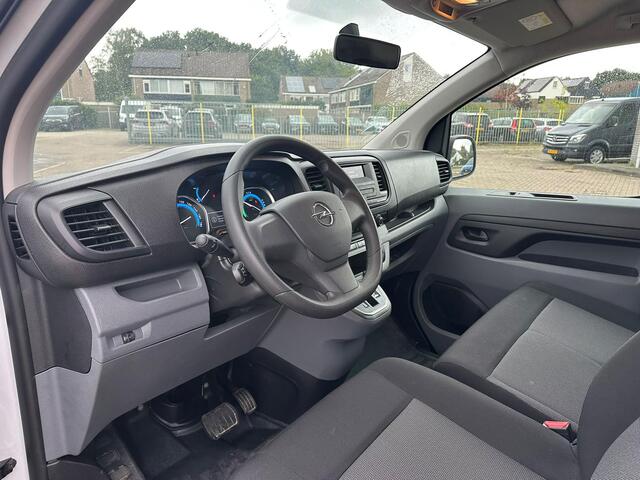 Opel VIVARO Vivaro-e Combi L2H1 50 kWh 136 PK | Nieuw binnen, meer foto's volgen ! | 9-persoons | 9.585 KM! | Privacy glass