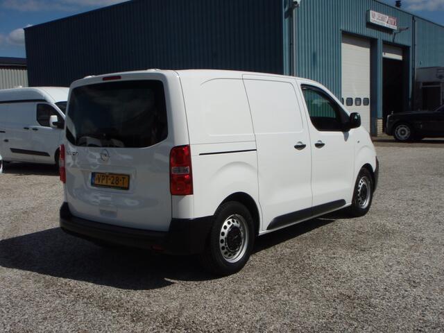 Opel VIVARO camera trekhaak navi 83544 km bj 12-2021