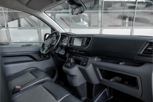 Opel VIVARO 2.0 CDTI L3H1 XL Edition | Automaat | CarPlay | Camera | Stoelverwarming | Trekhaak | F1 Flippers | Cruise control | Bedrijfswageninrichting | 3-Zitter | Nieuwe APK