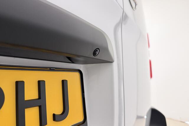 Opel VIVARO 2.0 Diesel 180 S&S L3 Automaat | Navigatie | 3 Zits | Camera | Laadruimte betimmering | Parkeersensoren | Stoelverwarming