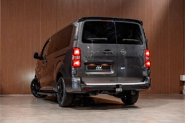Opel VIVARO 2.0 CDTI 177 PK L3H1 DC Innovation | Marge | BTW & BPM Vrij | L+R Schuifdeur | CarPlay | Camera | Navigatie | Bi-Xenon | Blind Spot | Trekhaak | F1 Flippers | Cruise control | Nieuwe APK
