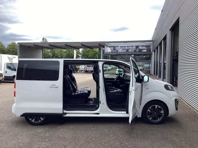 Opel ZAFIRA Tourer e-Combi 75 kWh 330km WLTP (DEMO) ¤ 41.677,- incl. BTW Pano/ Elek.Schuifdeuren/ Massage Stoelen/ Leder/ Xenon/ Standkachel/ Head Up/ Klasse 3/ Carplay/ Combi/ Kombi/ 9 Pers./ 9 Persoons