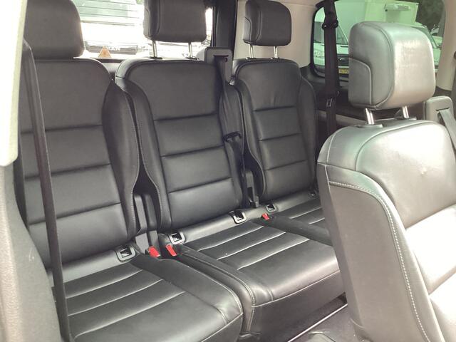 Opel ZAFIRA Tourer e-Combi 75 kWh 330km WLTP (DEMO) ¤ 41.677,- incl. BTW Pano/ Elek.Schuifdeuren/ Massage Stoelen/ Leder/ Xenon/ Standkachel/ Head Up/ Klasse 3/ Carplay/ Combi/ Kombi/ 9 Pers./ 9 Persoons