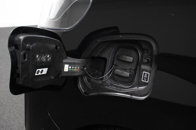 Opel ZAFIRA Vivaro-e Combi L2H1 75 kWh e-Zafira 8 persoons ! | Navigatie | Airco | Dab | Camera 360 | Cruise control | Dab | Lichtmetalen velgen | Stoelverwarming