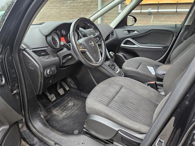 Opel ZAFIRA Tourer 1.4 Cosmo 7p.