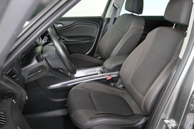 Opel ZAFIRA 1.4 Turbo Online Edition 7-Persoons, 140PK, Led, Trekhaak, Navigatie, Camera