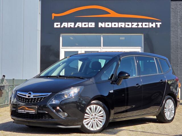 Opel ZAFIRA Tourer 1.4 Cosmo 7-persoons 140pk NAVIGATIE|CAMERA|CRUISE CONTROL|PDC VOOR&ACHTER|AIRCO|GETINT GLAS|BLUE TOOTH|17 INCH Maandag tot Vrijdag geopend van 09.00 tot 20.00 uur en Zaterdag van 09.00 tot 18.00 uur