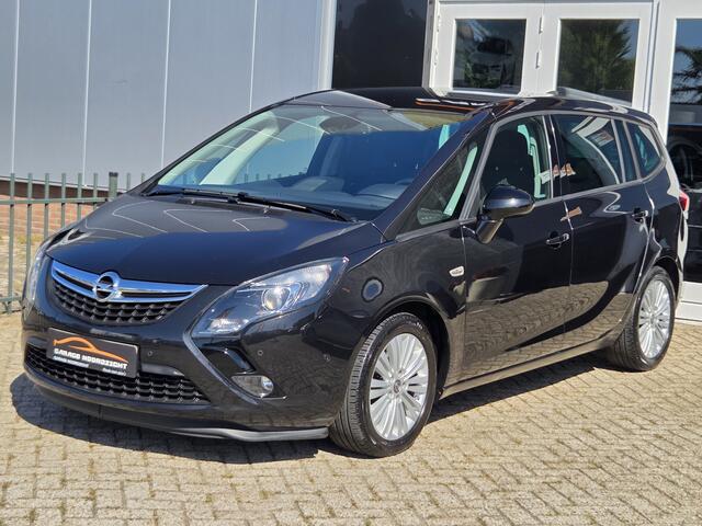 Opel ZAFIRA Tourer 1.4 Cosmo 7-persoons 140pk NAVIGATIE|CAMERA|CRUISE CONTROL|PDC VOOR&ACHTER|AIRCO|GETINT GLAS|BLUE TOOTH|17 INCH Maandag tot Vrijdag geopend van 09.00 tot 20.00 uur en Zaterdag van 09.00 tot 18.00 uur