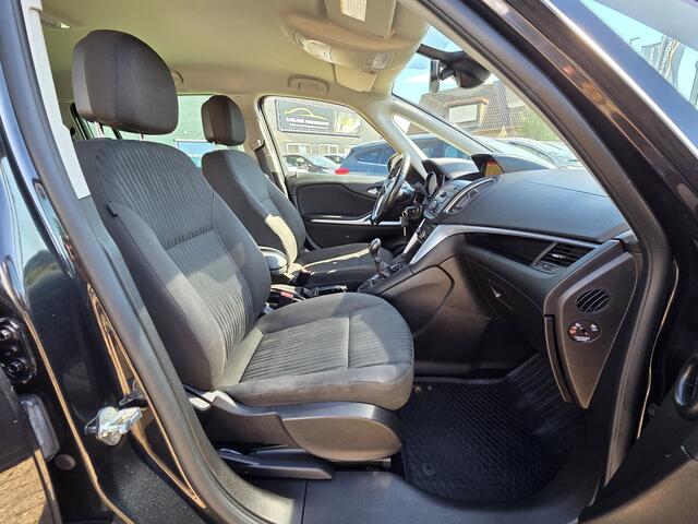 Opel ZAFIRA Tourer 1.4 Cosmo 7-persoons 140pk NAVIGATIE|CAMERA|CRUISE CONTROL|PDC VOOR&ACHTER|AIRCO|GETINT GLAS|BLUE TOOTH|17 INCH Maandag tot Vrijdag geopend van 09.00 tot 20.00 uur en Zaterdag van 09.00 tot 18.00 uur