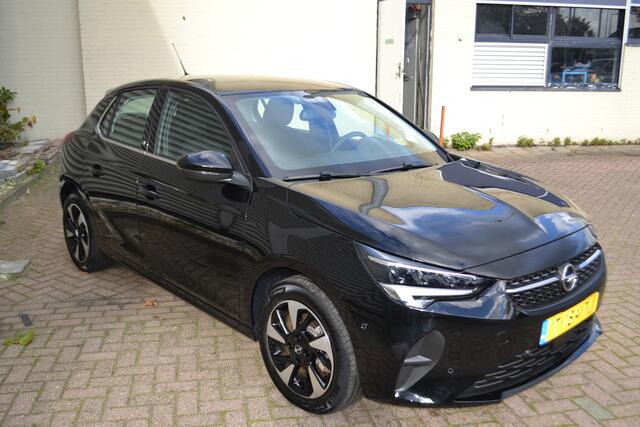 Opel e-Corsa Level 3 50 kWh/Navigatie/LM Velgen/Camera achter ¤ 2.000,- Subsidie mogelijk