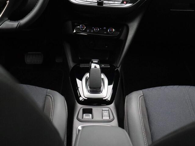 Opel e-Corsa Elegance 50 kWh | Navigatie | Climate Control | Cruise Control | Parkeersensoren | Lichtmetalen Velgen | Camera | LED Lampen |