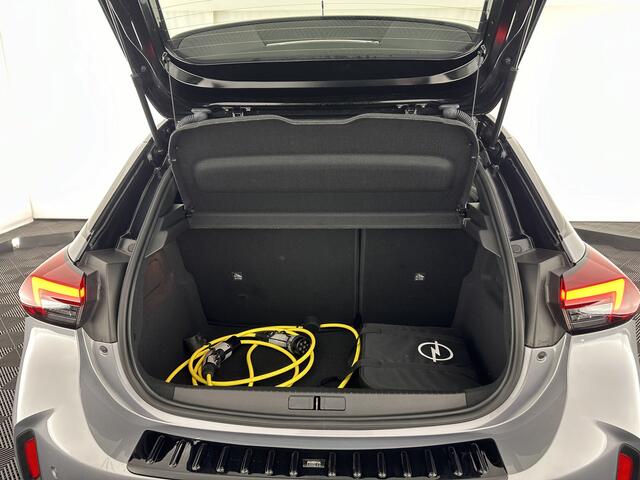 Opel e-Corsa GS Line Bitter-Edition 50 kWh [ 3-Fase ] (INCL-BTW) Aut.* LEATHER-MICROFIBRE | ADAPT.CRUISE | CARPLAY | CCS-FASTLOADER | FULL-LED | SPORT-SEATS | DAB+ | ECC | LANE-ASSIST | CAMERA | PDC | DIGI-COCKPIT | 17 "ALU*
