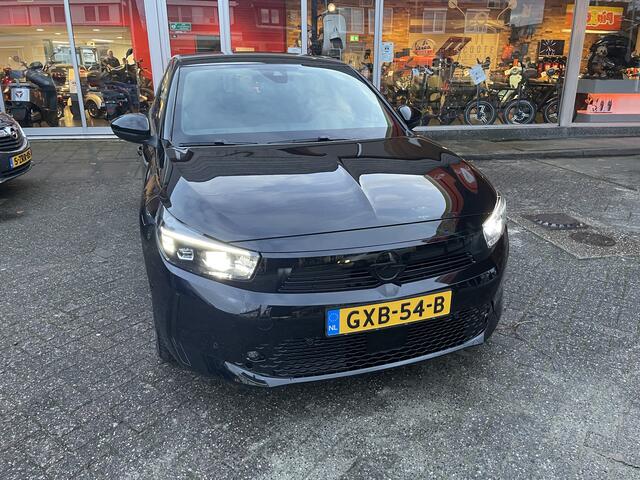 Opel e-Corsa Electric GS 51 kWh 400KM Actieradius Long Range IntelliLux LED Matrix/Navi/Camera.