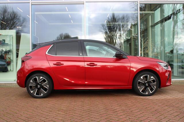 Opel e-Corsa e-Launch Edition 50 kWh Airco Navi Panoramadak Carplay LED Nieuwstaat